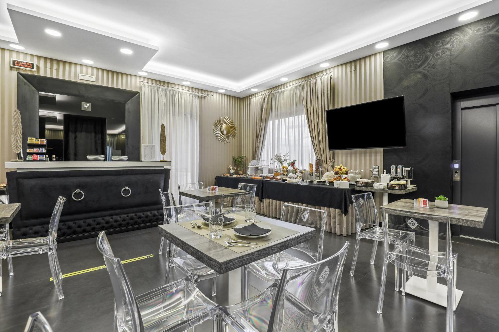 Reggia Suite Spa Hotel カゼルタ エクステリア 写真
